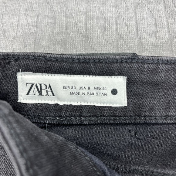 New Bootcut ZARA High Rise Flare Black Jeans Women 6/28X33 1/2 Distressed - Picture 3 of 16